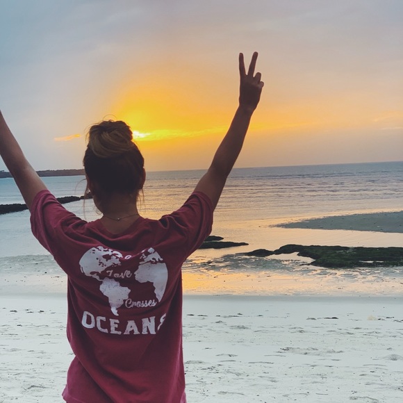 Joye here! This closet makes my worldwide travel and humanitarian work possible! - Picture 14 of 14